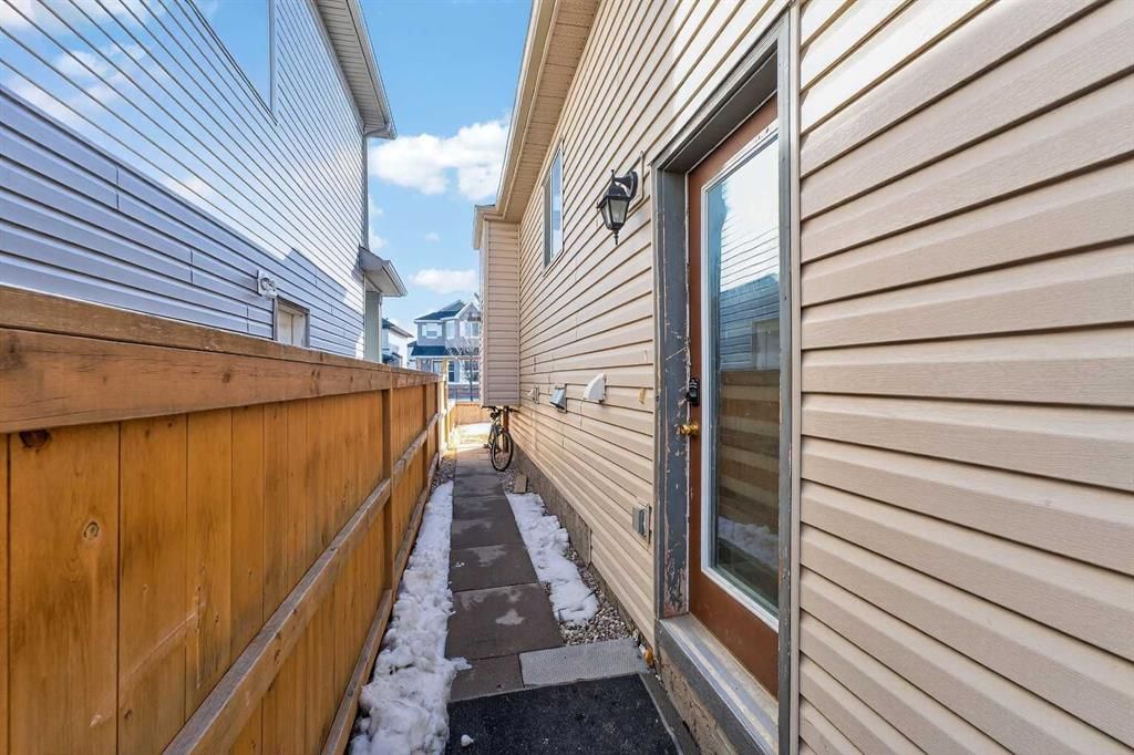 246 Saddlebrook Way NE, Calgary — photo 3 of 49