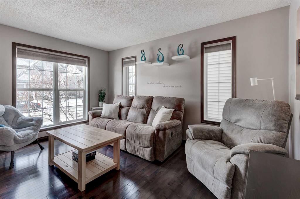 58 Elgin Meadows Gardens SE, Calgary — photo 3 of 36