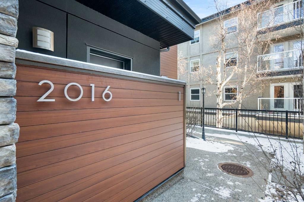 1, 2016 35 Avenue SW, Calgary — photo 3 of 46