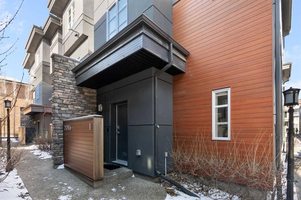 1, 2016 35 Avenue SW, Calgary — photo 4 of 46