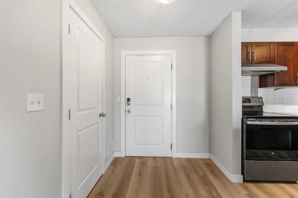 3204, 1317 27 Street SE, Calgary — photo 5 of 37