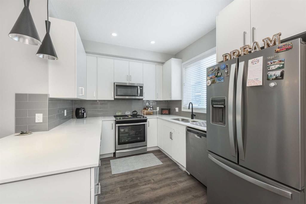 219, 850 Belmont Drive SW, Calgary — photo 5 of 29