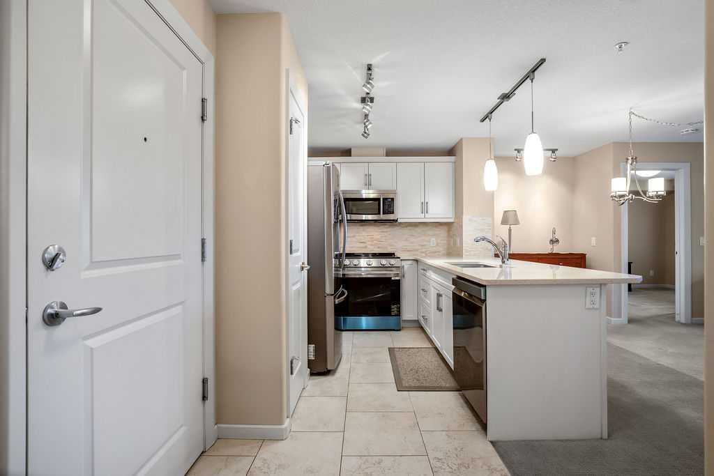 2202, 310 Mckenzie Towne Gate SE, Calgary — photo 5 of 21