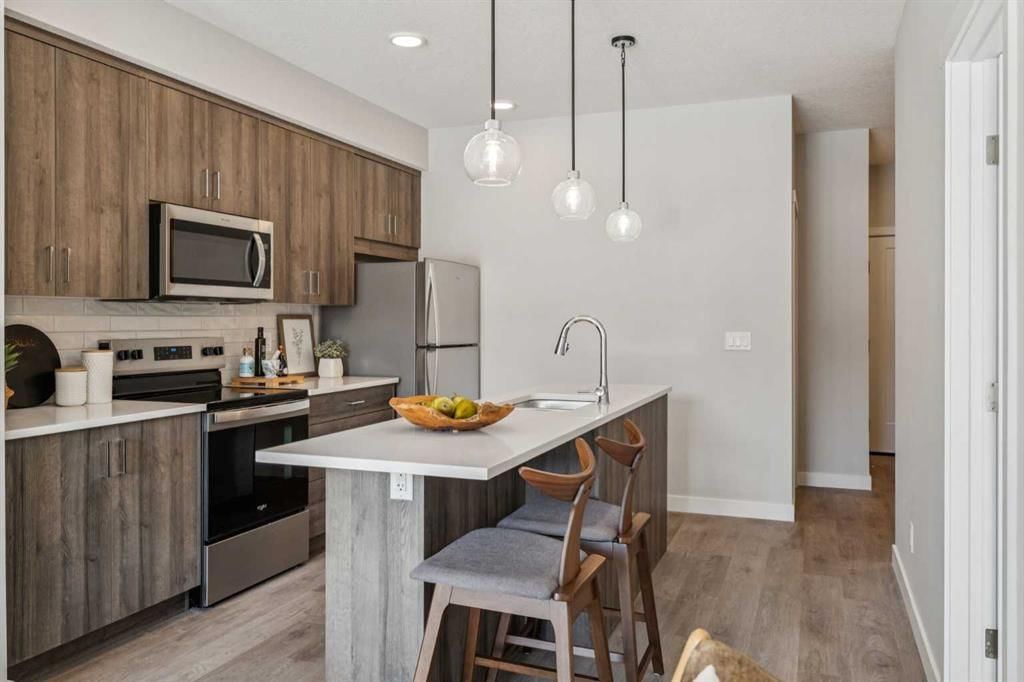 208, 655 Shawnee Square SW, Calgary — photo 4 of 25