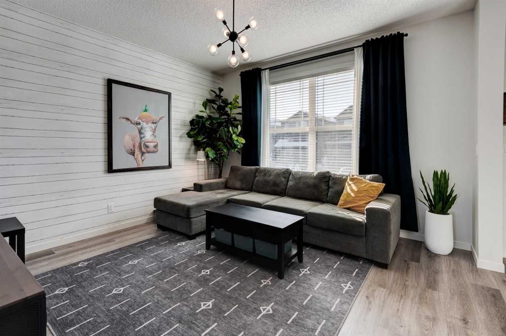 88 Belmont Villas W, Calgary — photo 3 of 39