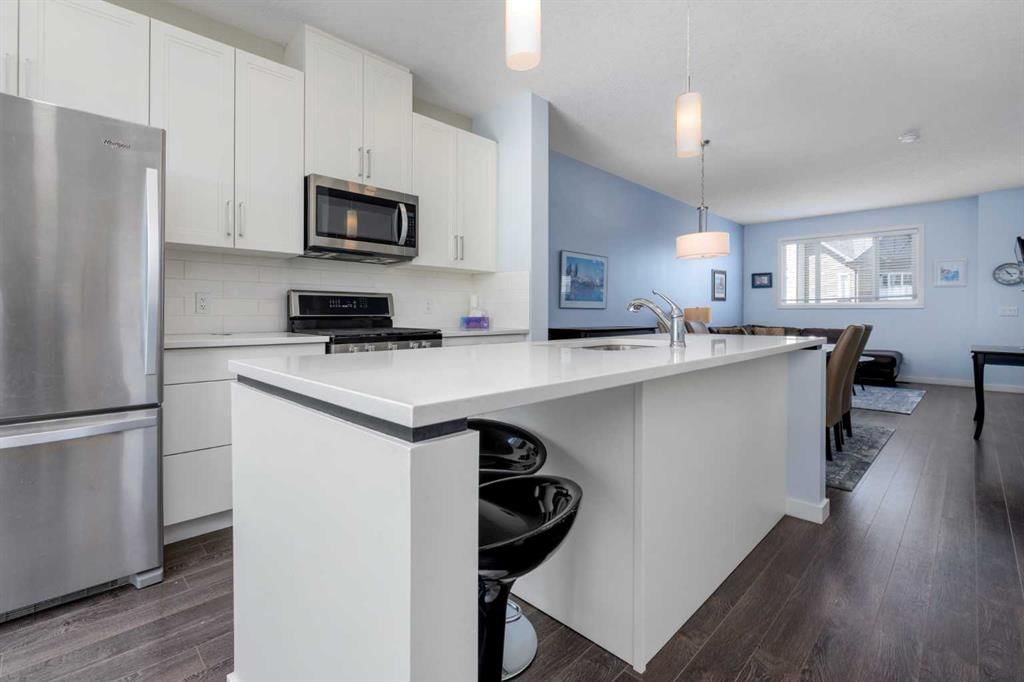 100 Copperstone Villas SE, Calgary — photo 3 of 29