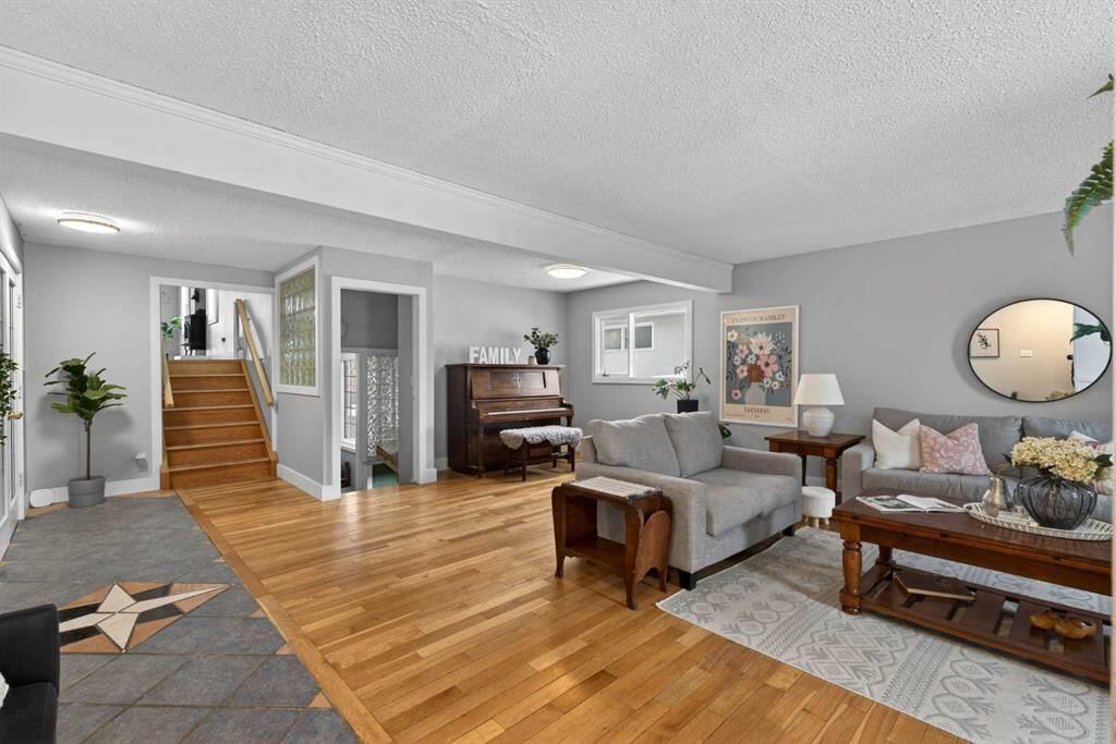 64 Foxwell Road SE, Calgary — photo 4 of 50
