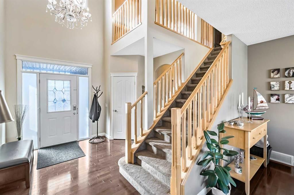 356 Everstone Drive SW, Calgary — photo 2 of 22
