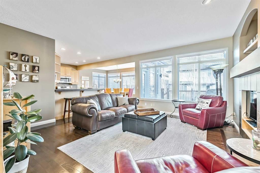 356 Everstone Drive SW, Calgary — photo 3 of 22