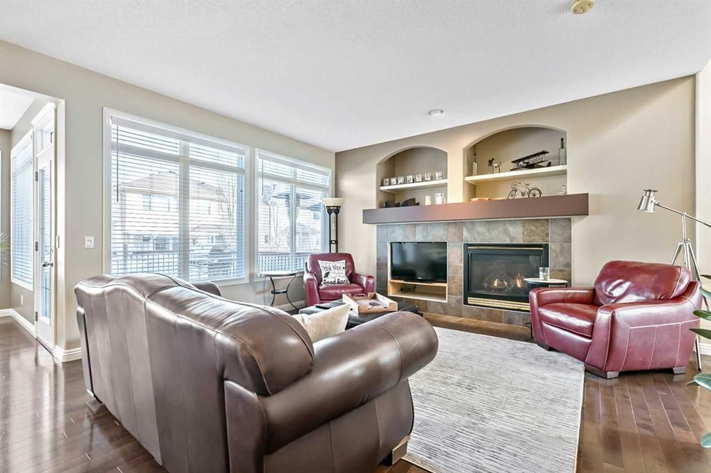 356 Everstone Drive SW, Calgary — photo 4 of 22