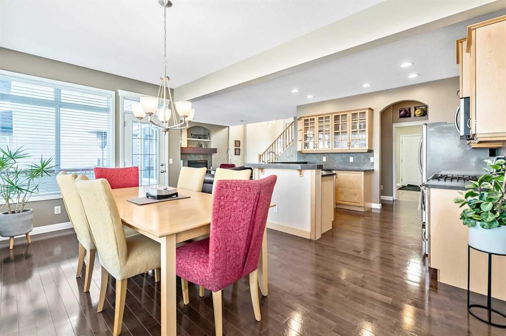 356 Everstone Drive SW, Calgary — photo 5 of 22