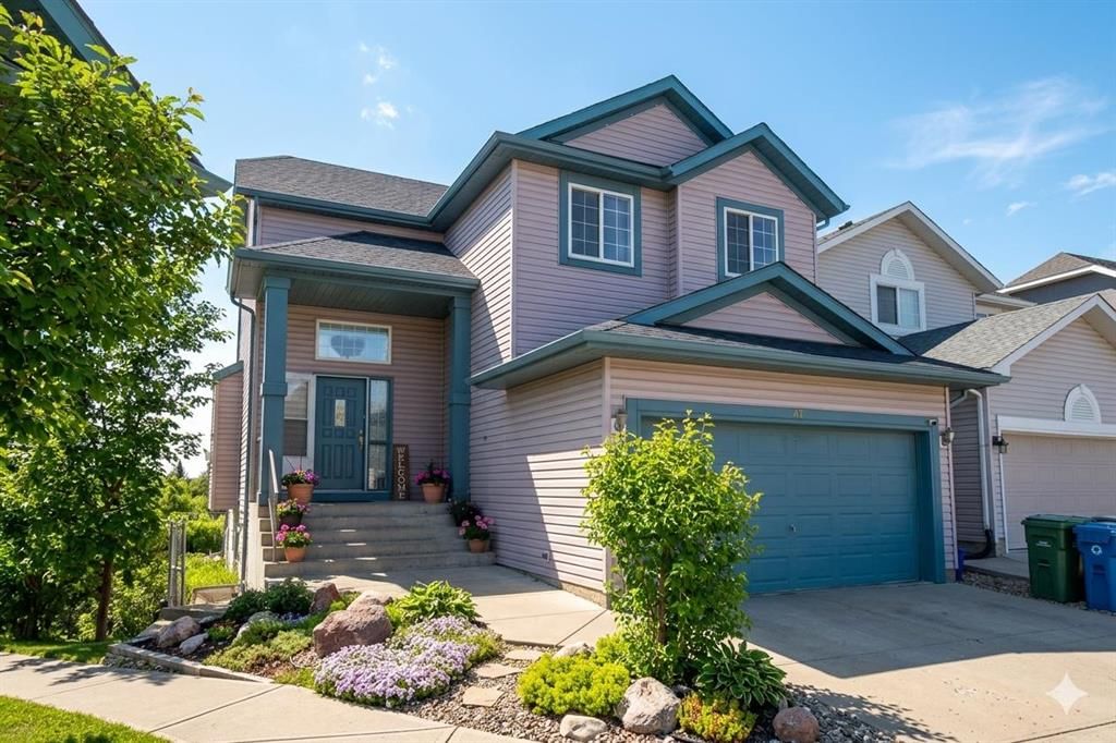47 Anaheim Crescent NE, Calgary — photo 2 of 30
