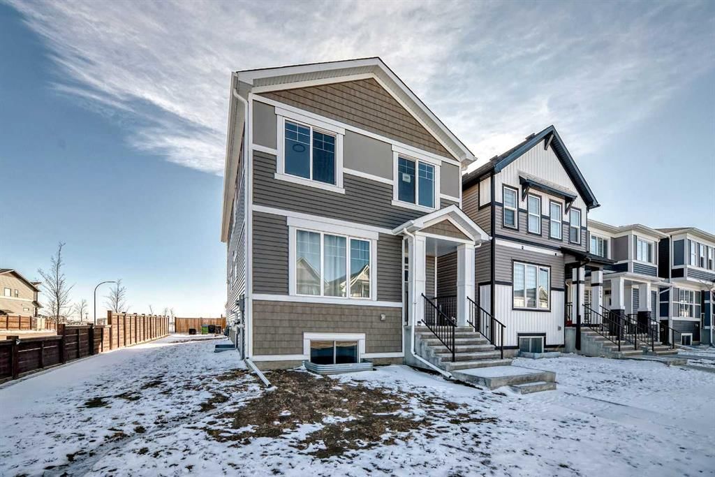 120 Seton Villas SE, Calgary — photo 2 of 48