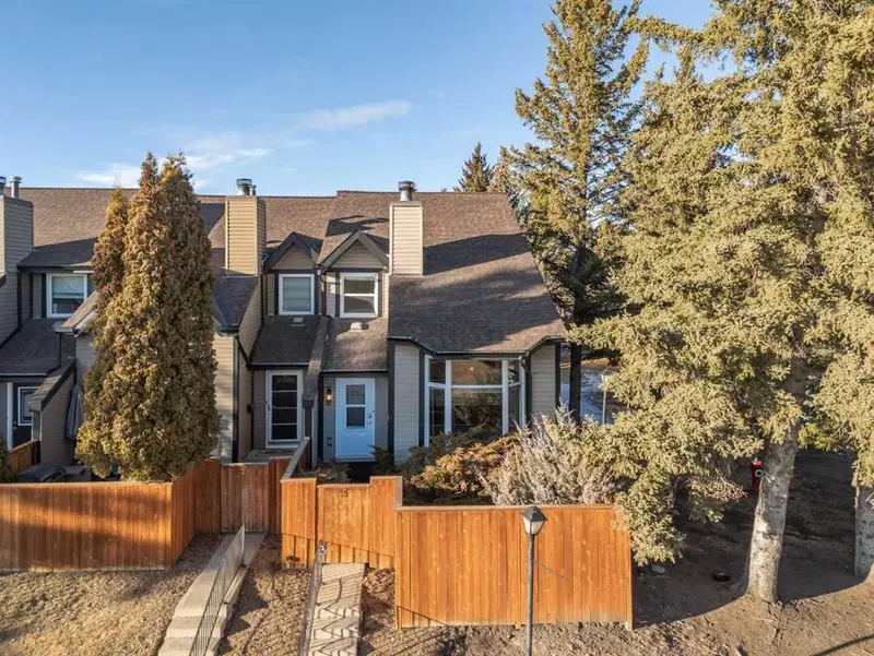 25, 12625 24 Street SW, Calgary — main listing photo
