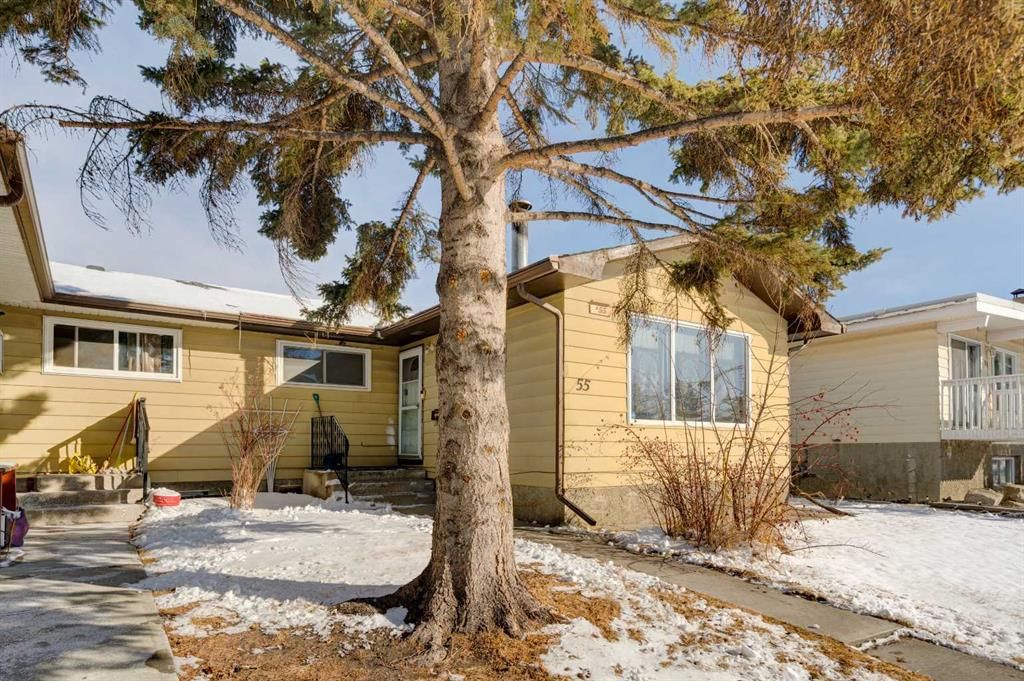 55 Queen Isabella Close SE, Calgary — photo 2 of 14