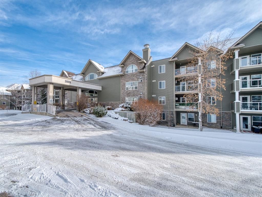 3208 Millrise Point SW, Calgary — main listing photo