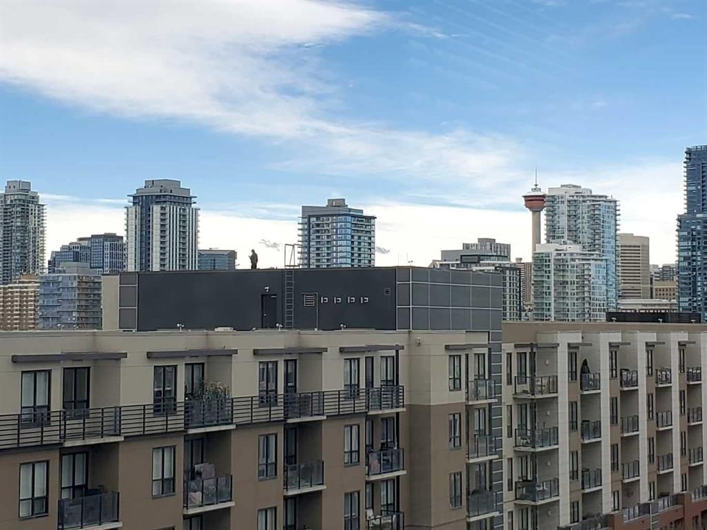 718, 46 9 Street NE, Calgary — photo 3 of 49