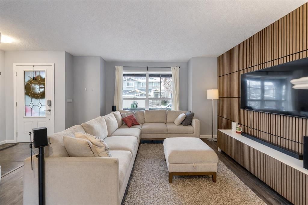 243 New Brighton Landing SE, Calgary — photo 5 of 32