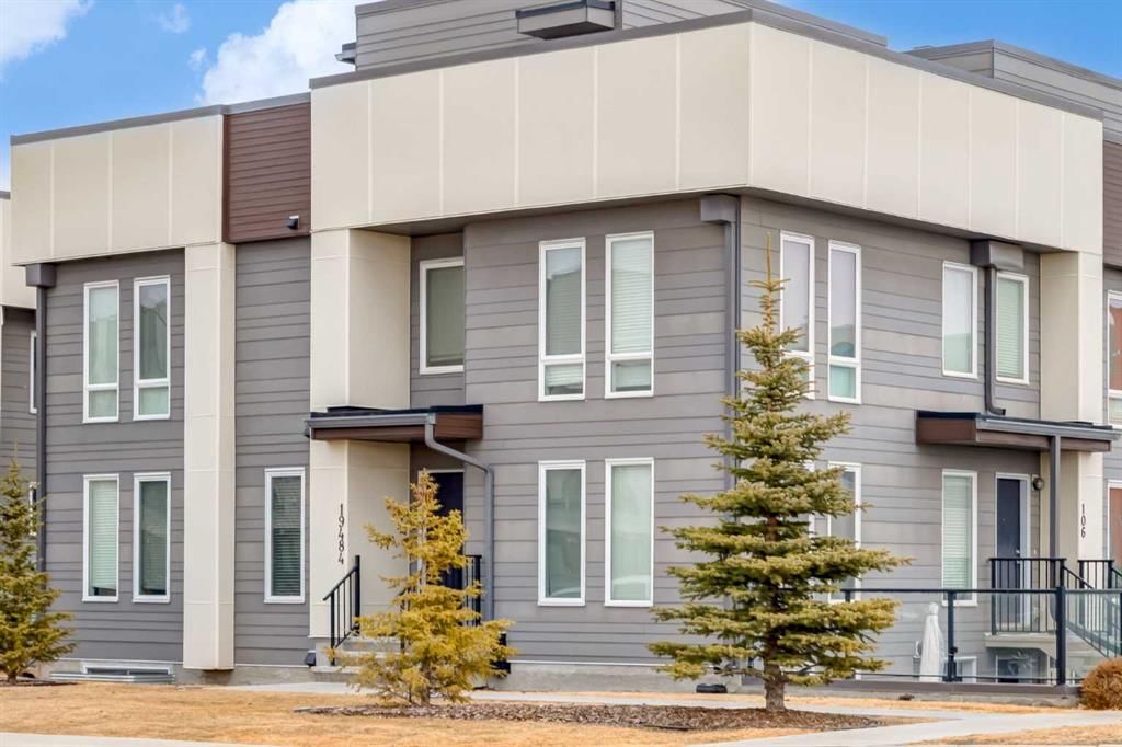 19484 37 Street SE, Calgary — main listing photo