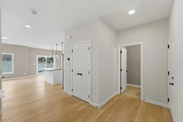 213 Bayview Park SW, Airdrie — photo 3 of 36