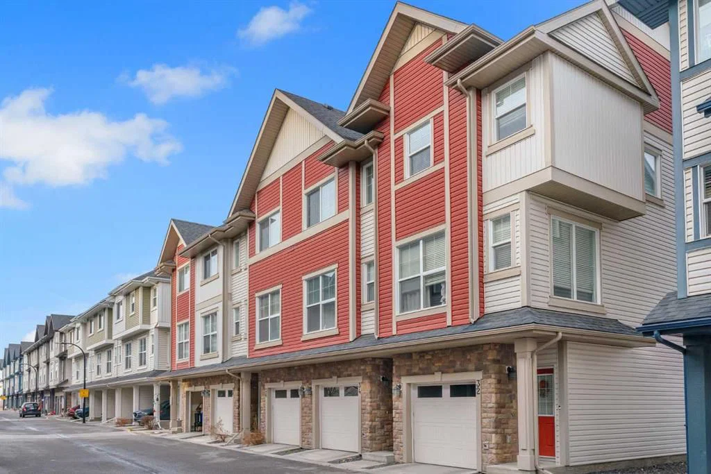 34 New Brighton Point SE, Calgary — main listing photo