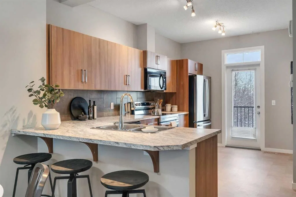 34 New Brighton Point SE, Calgary — photo 3 of 42