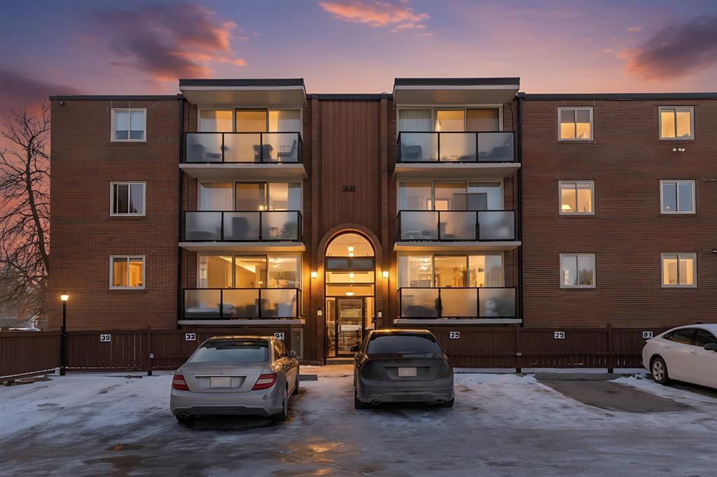 133, 1421 7 Avenue NW, Calgary — main listing photo