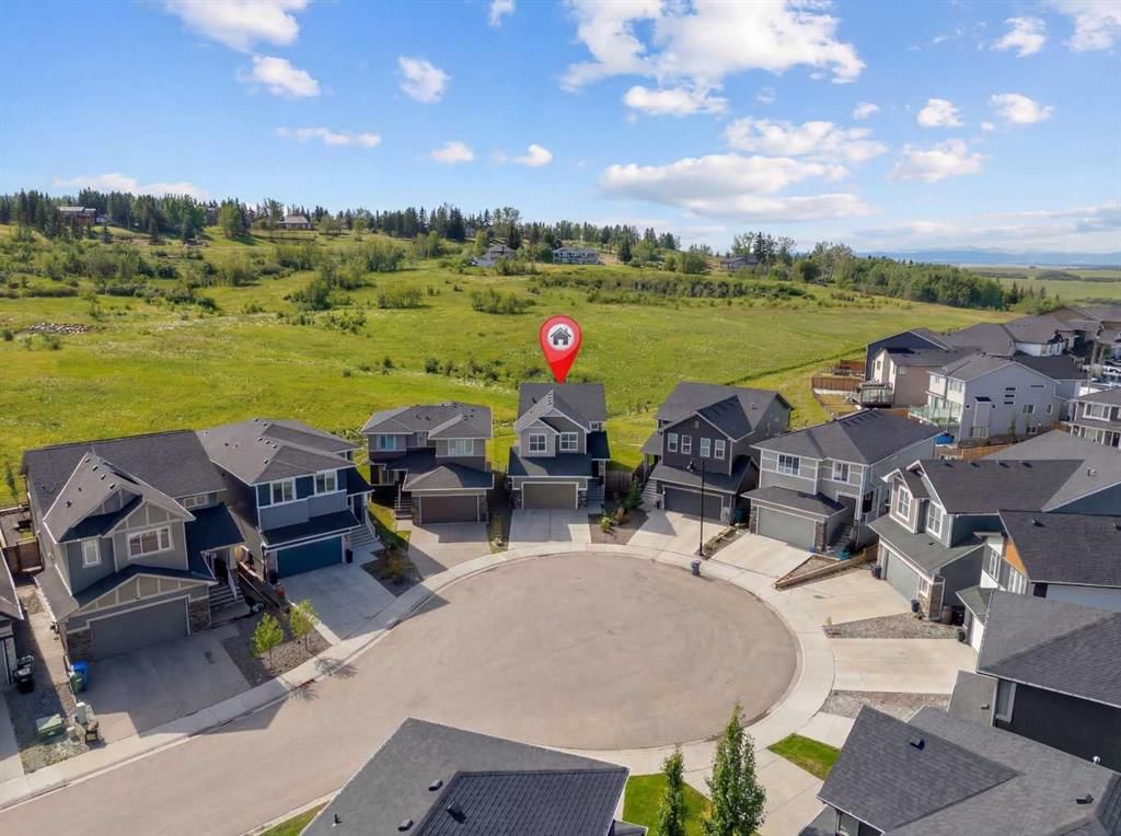 126 Crestridge View SW, Calgary — photo 3 of 41