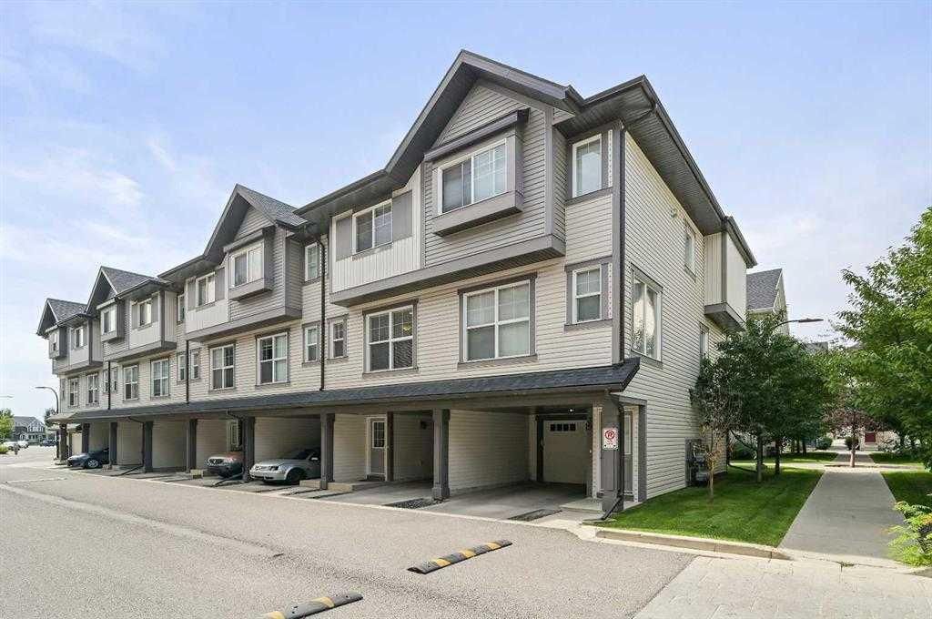 37 New Brighton Point SE, Calgary — photo 2 of 37