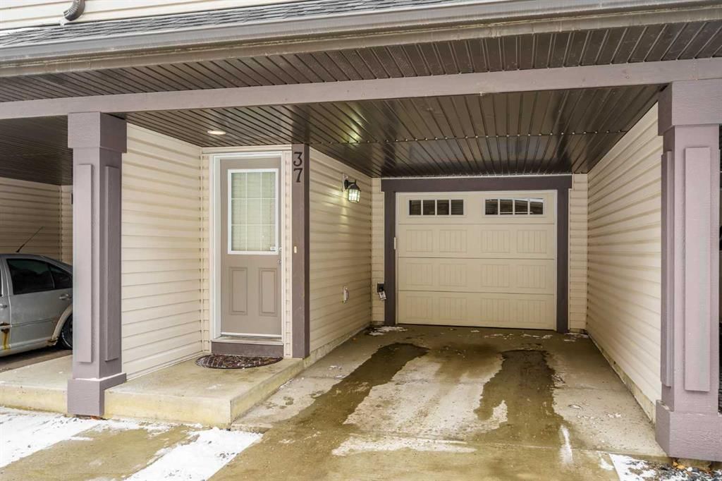 37 New Brighton Point SE, Calgary — photo 3 of 37