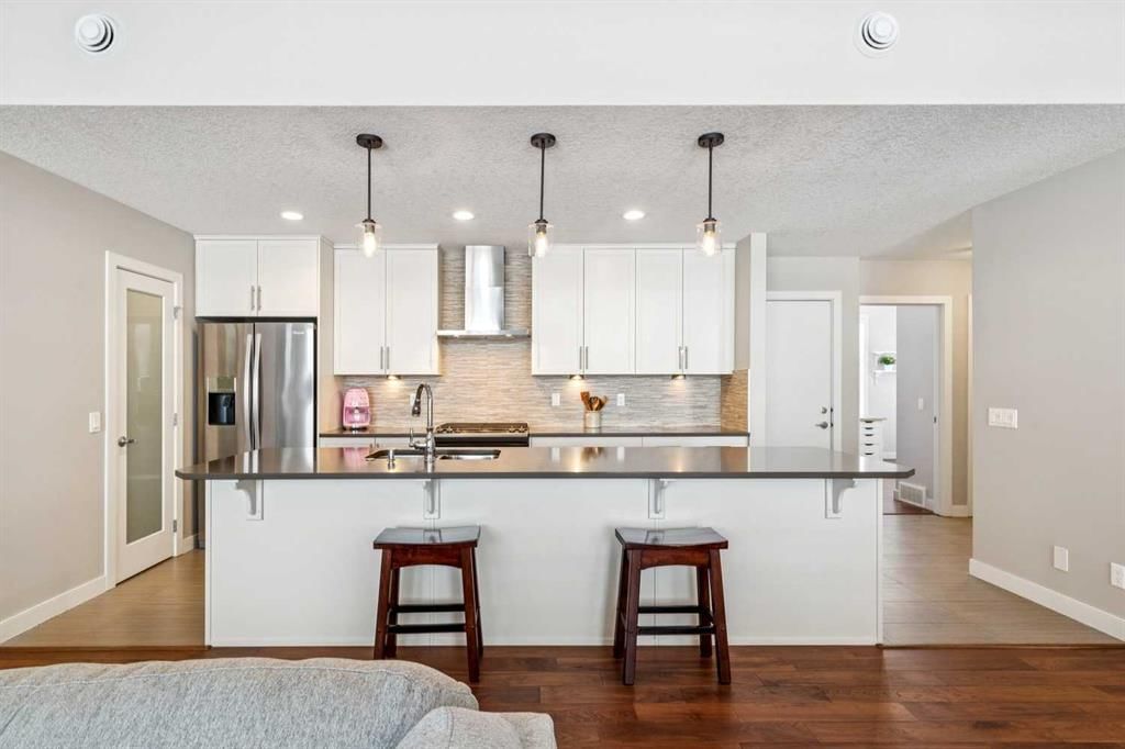 252 Silverado Plains Park SW, Calgary — photo 4 of 30