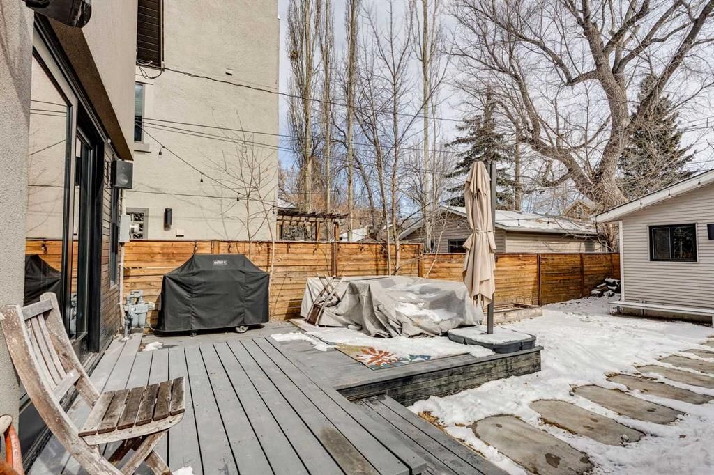 3022 5 Street SW, Calgary — photo 4 of 5