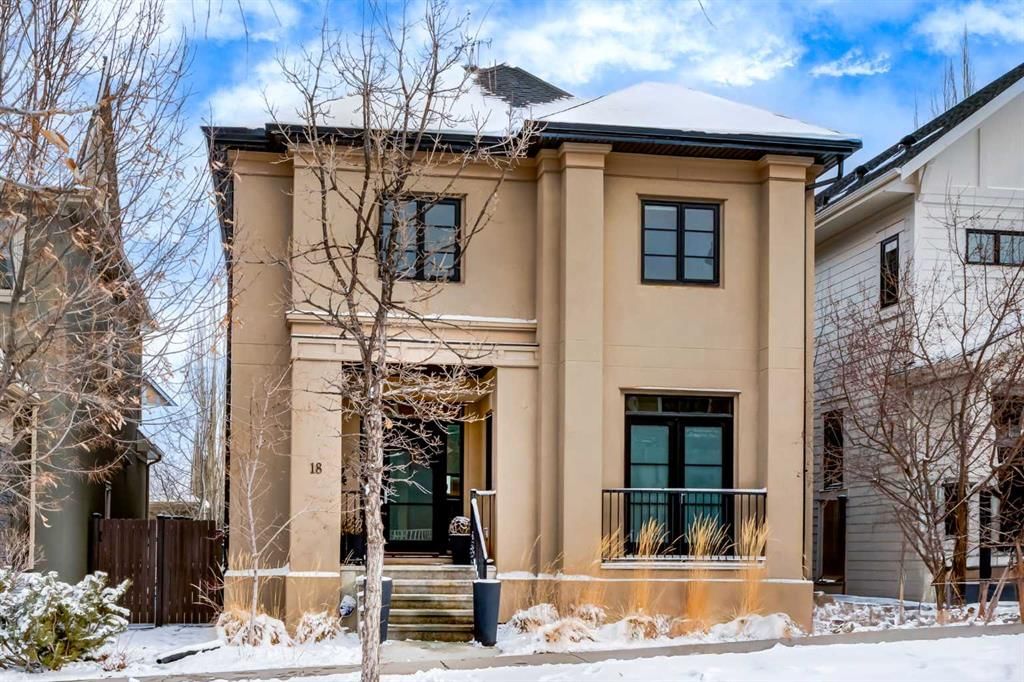 18 Murmansk Way SW, Calgary — main listing photo