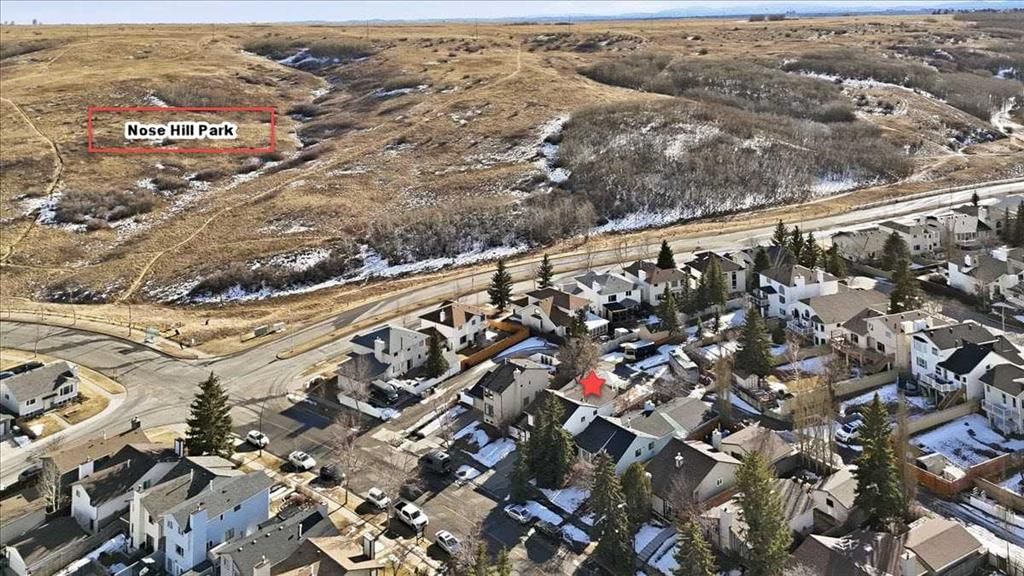 165 Macewan Glen Drive NW, Calgary — photo 4 of 45