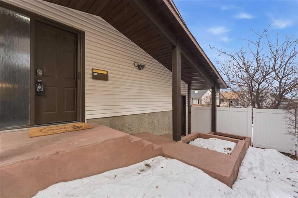 165 Macewan Glen Drive NW, Calgary — photo 5 of 45