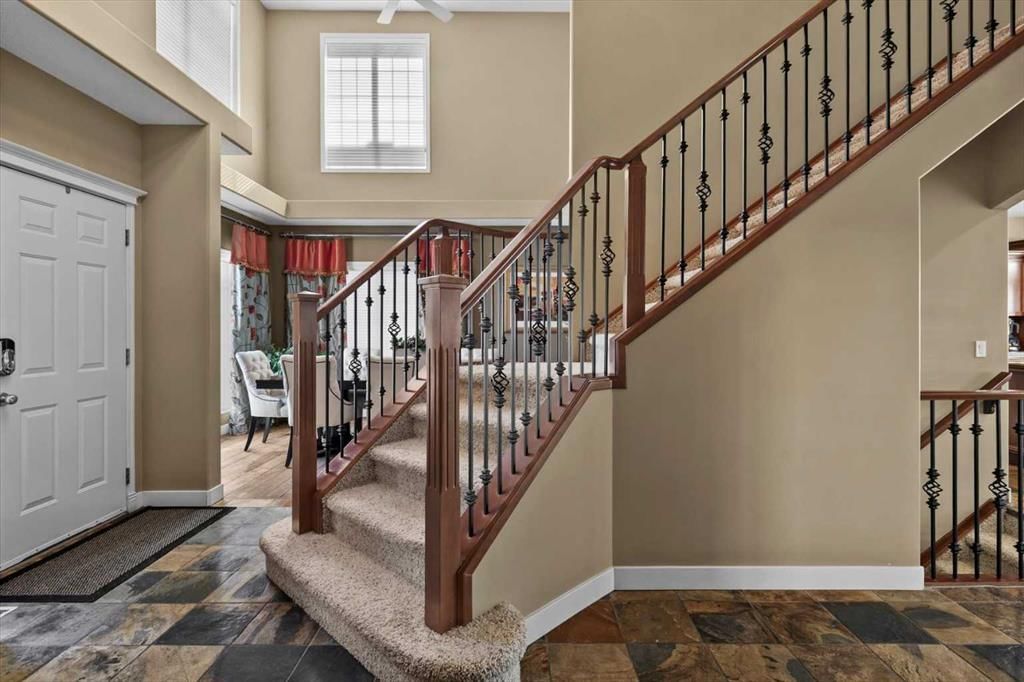 290 Tuscany Ridge Park NW, Calgary — photo 3 of 50