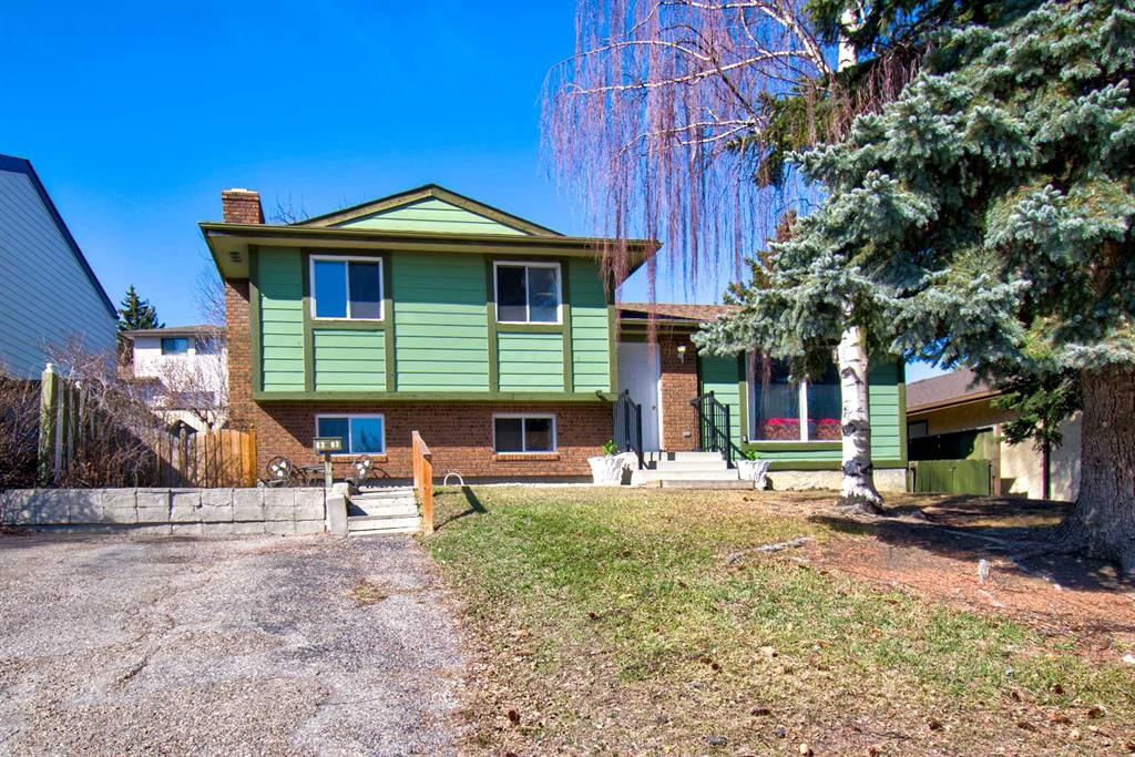 6307 Thornaby Way NW, Calgary — main listing photo