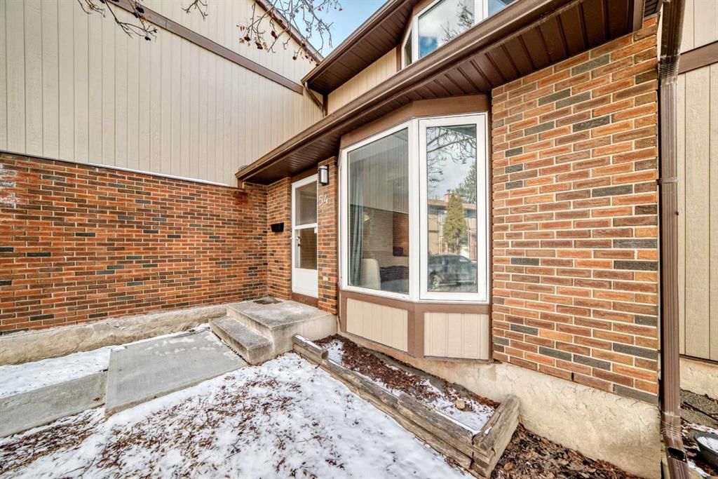 54, 6103 Madigan Drive NE, Calgary — photo 2 of 41