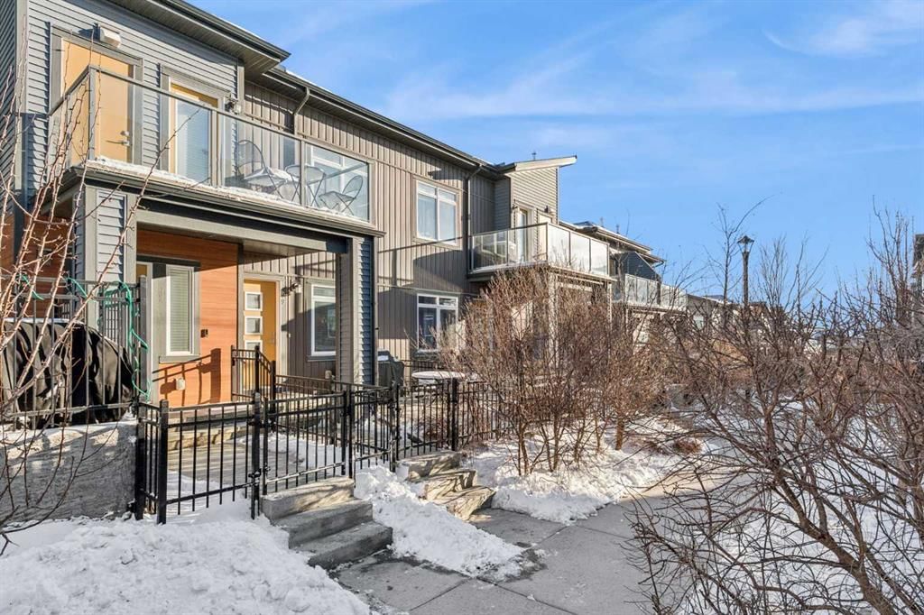 99 Sage Bluff Circle NW, Calgary — main listing photo