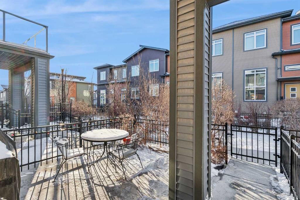 99 Sage Bluff Circle NW, Calgary — photo 3 of 34