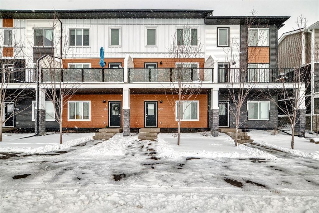 202 CREEKSTONE Drive SW, Calgary — main listing photo