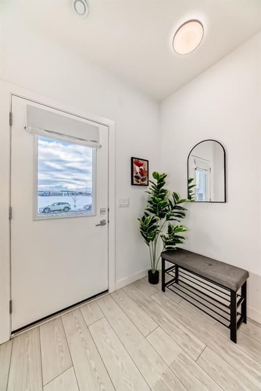 202 CREEKSTONE Drive SW, Calgary — photo 5 of 30