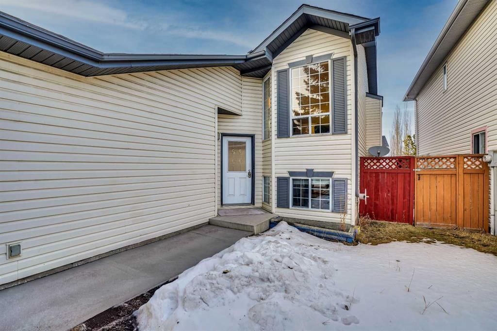 170 Citadel Gardens NW, Calgary — photo 2 of 47