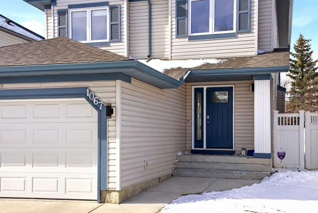 1067 Coventry Drive NE, Calgary — photo 4 of 47