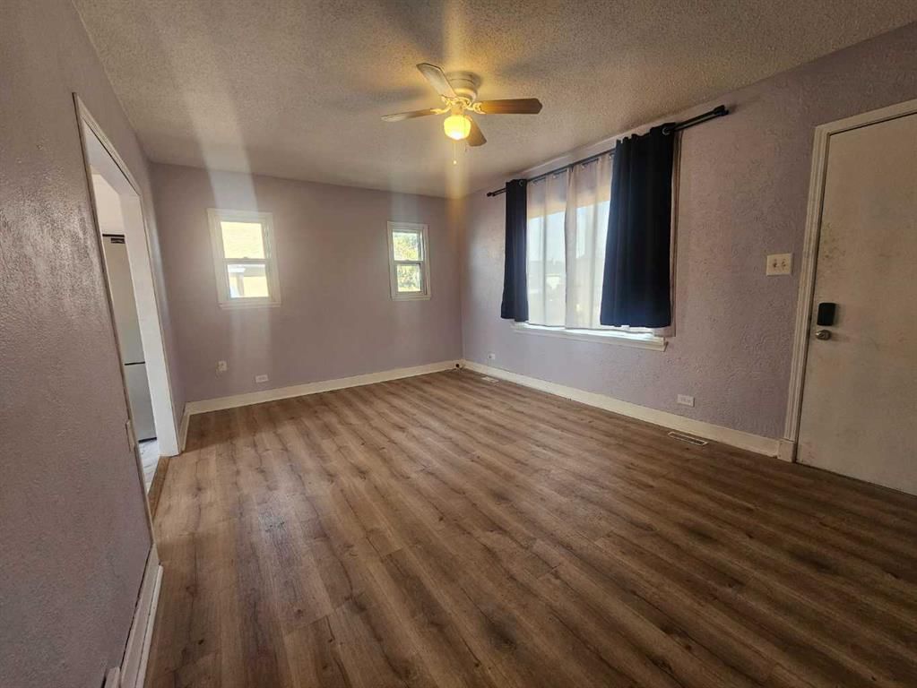 7639 Ogden Road SE, Calgary — photo 5 of 33