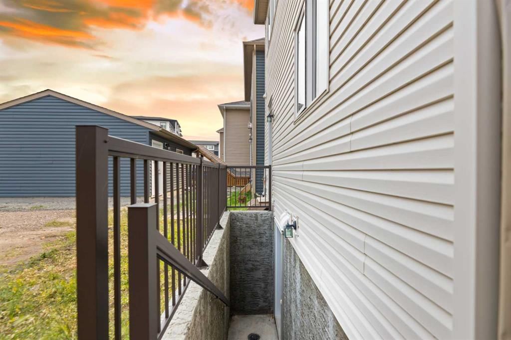 124 Cityspring Way NE, Calgary — photo 4 of 31