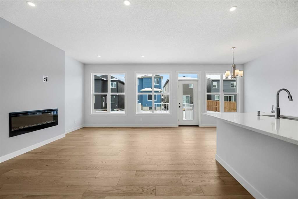 540 BELMONT Place SW, Calgary — photo 3 of 50