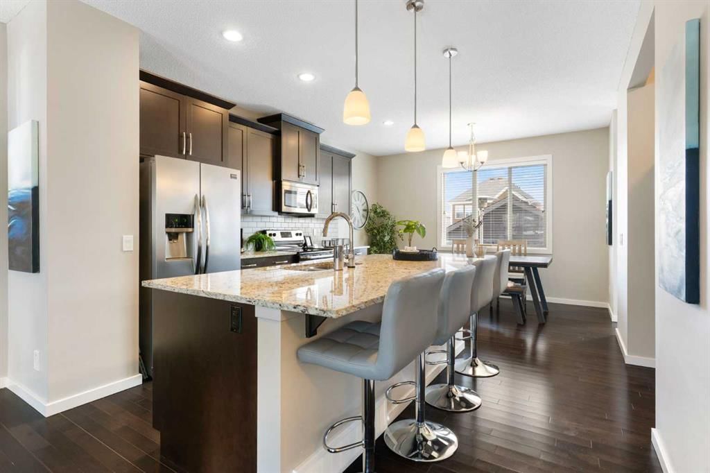 547 Evanston Drive NW, Calgary — photo 4 of 50