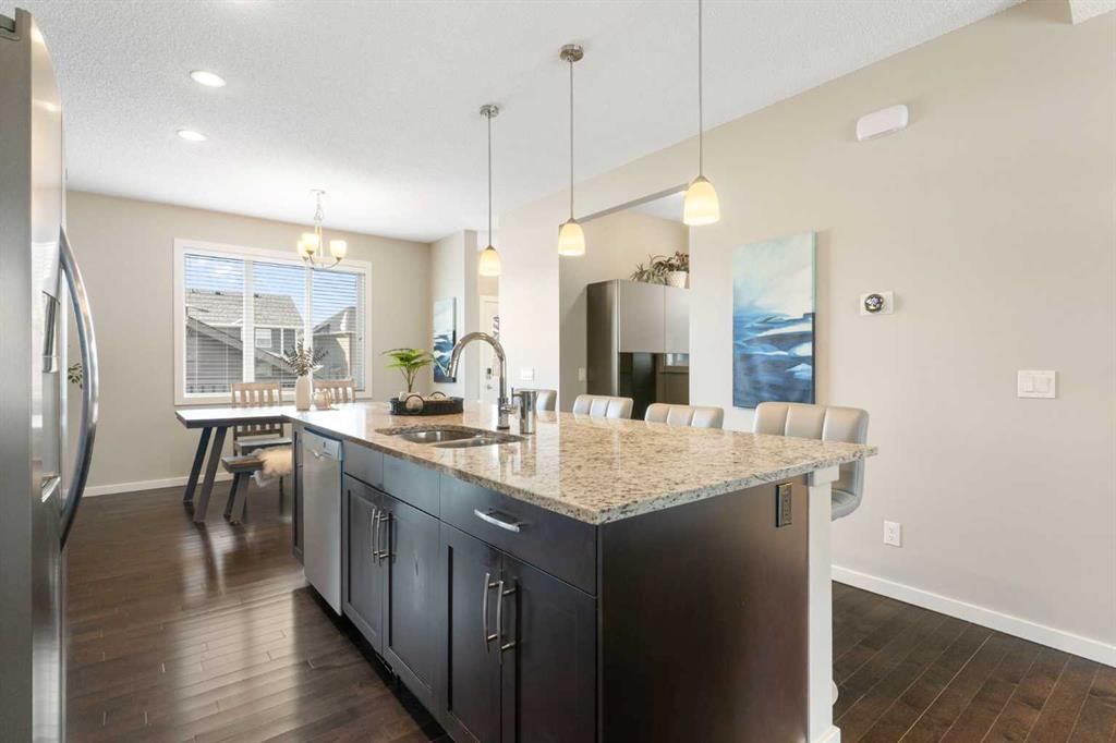 547 Evanston Drive NW, Calgary — photo 5 of 50