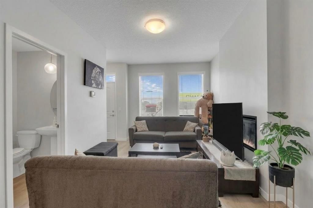 1162 Cornerstone Boulevard NE, Calgary — photo 5 of 36
